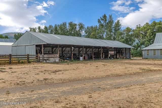 210 Rusho Ln, Blanchard, ID 83804