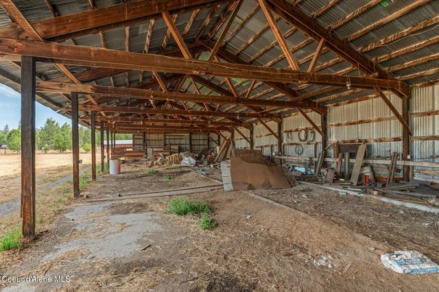 210 Rusho Ln, Blanchard, ID 83804
