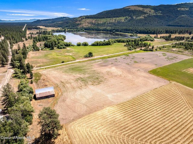 210 Rusho Ln, Blanchard, ID 83804
