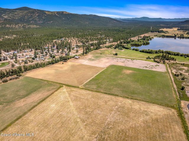 210 Rusho Ln, Blanchard, ID 83804
