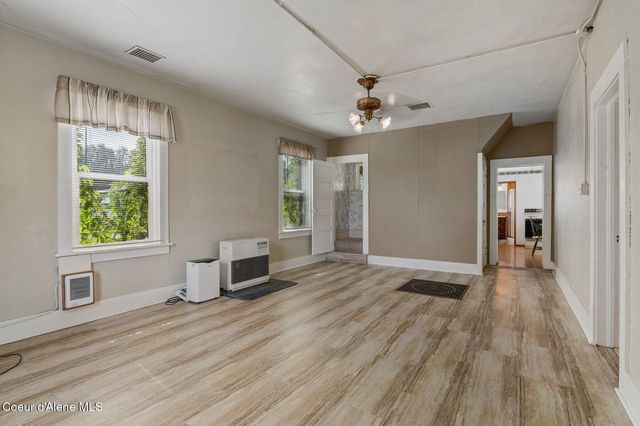 210 Rusho Ln, Blanchard, ID 83804