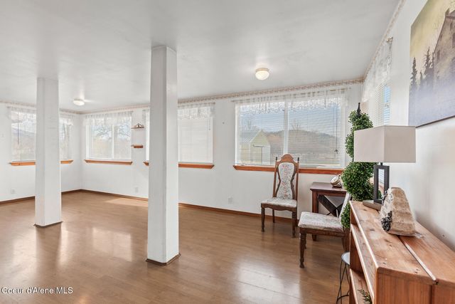 210 Rusho Ln, Blanchard, ID 83804