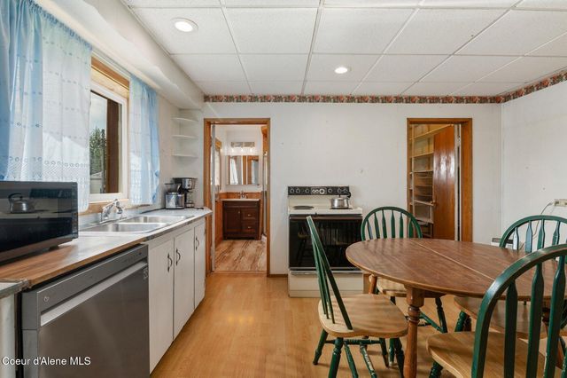 210 Rusho Ln, Blanchard, ID 83804