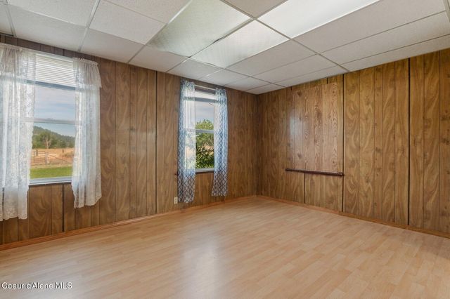 210 Rusho Ln, Blanchard, ID 83804