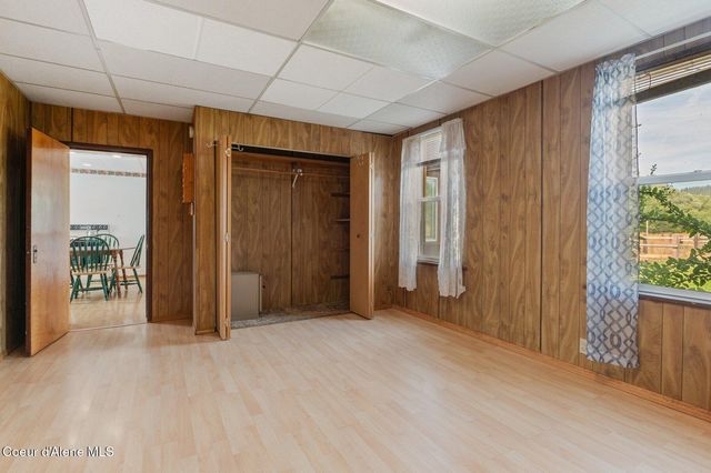 210 Rusho Ln, Blanchard, ID 83804