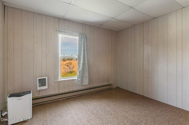 210 Rusho Ln, Blanchard, ID 83804