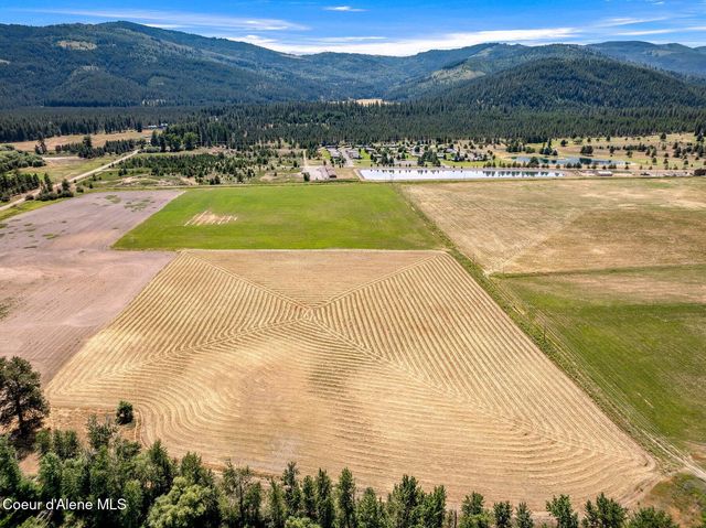 210 Rusho Ln, Blanchard, ID 83804