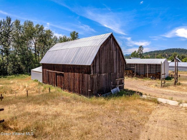 210 Rusho Ln, Blanchard, ID 83804