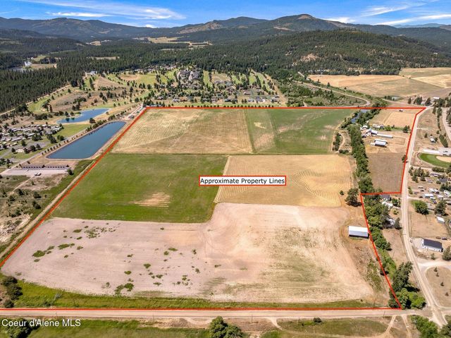 210 Rusho Ln, Blanchard, ID 83804