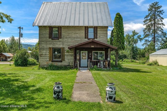 210 Rusho Ln, Blanchard, ID 83804