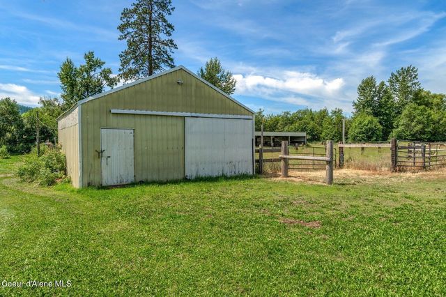 210 Rusho Ln, Blanchard, ID 83804