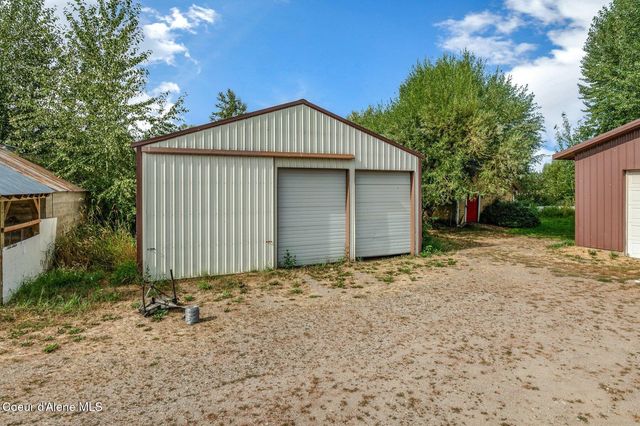 210 Rusho Ln, Blanchard, ID 83804