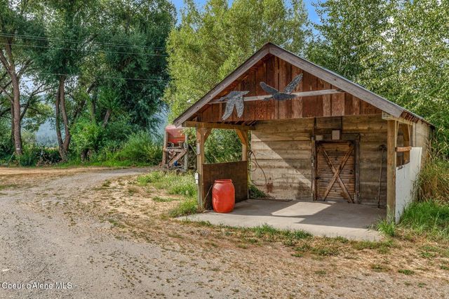 210 Rusho Ln, Blanchard, ID 83804