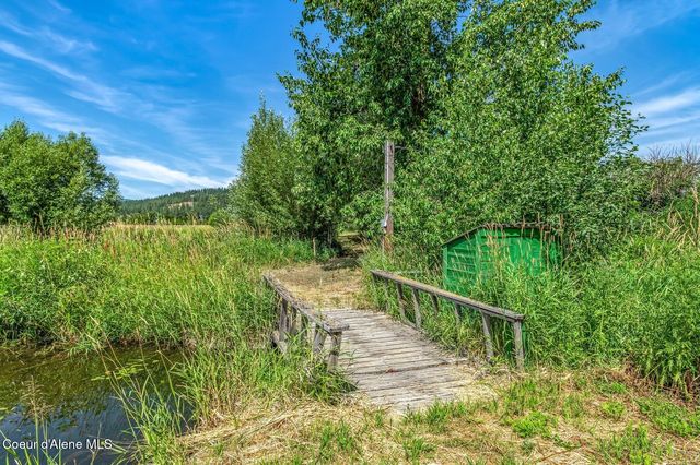210 Rusho Ln, Blanchard, ID 83804