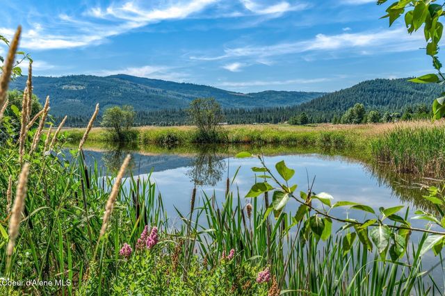 210 Rusho Ln, Blanchard, ID 83804