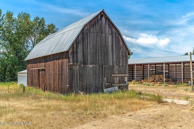 210 Rusho Ln, Blanchard, ID 83804