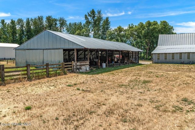 210 Rusho Ln, Blanchard, ID 83804
