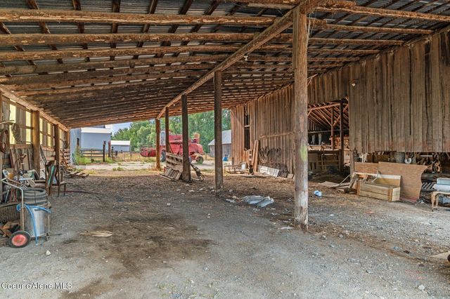210 Rusho Ln, Blanchard, ID 83804