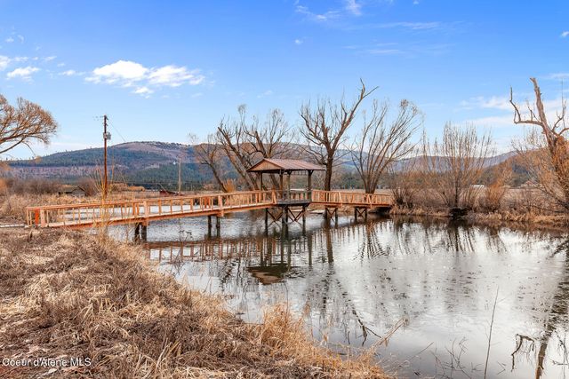210 Rusho Ln, Blanchard, ID 83804