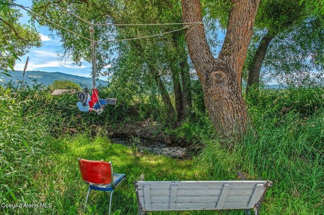 210 Rusho Ln, Blanchard, ID 83804