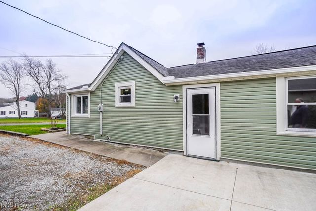 16 Dangel Avenue, Akron, OH 44312