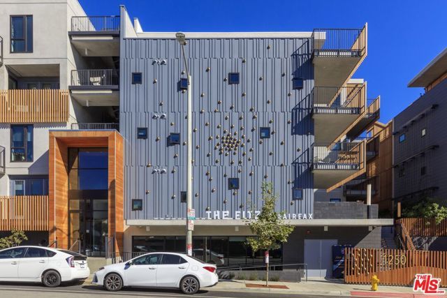 1250 N Fairfax Avenue 215, West Hollywood, CA 90046