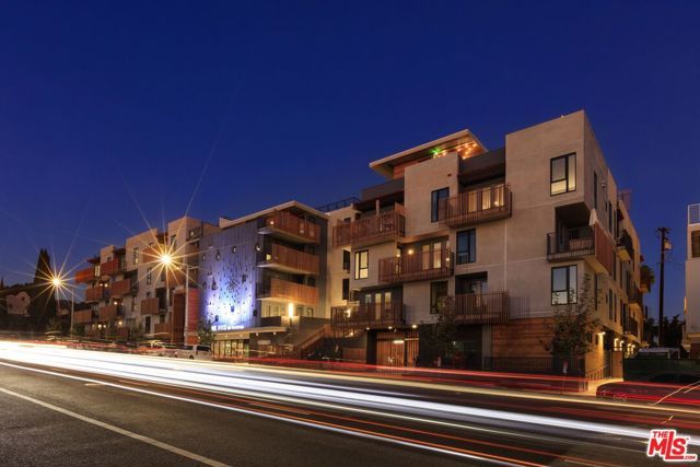 1250 N Fairfax Avenue 215, West Hollywood, CA 90046