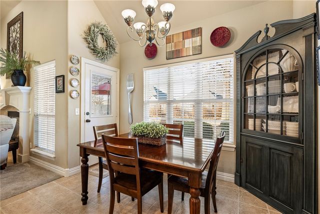 4007 W Lyndale Drive, Rogers, AR 72758