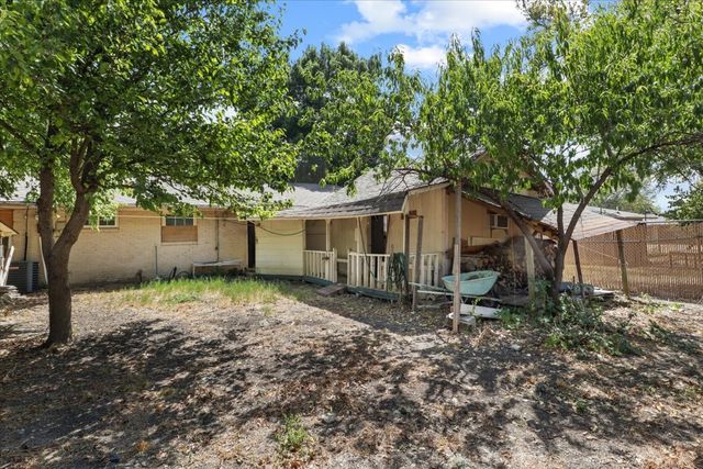3749 Nabholtz Lane, Mesquite, TX 75150