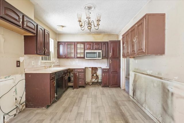 3749 Nabholtz Lane, Mesquite, TX 75150