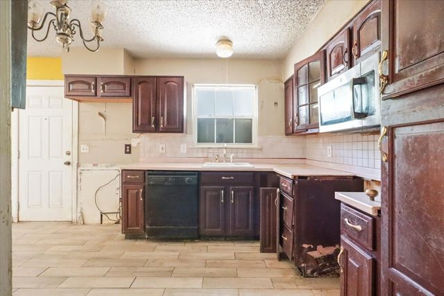 3749 Nabholtz Lane, Mesquite, TX 75150