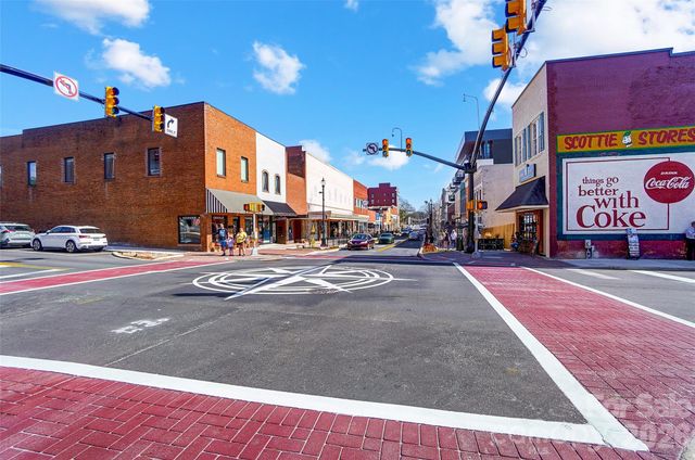 34 Louise Drive SE, Concord, NC 28025