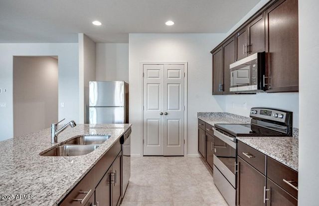 18354 N BUCKHORN Trail, Maricopa, AZ 85138