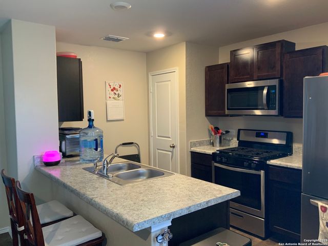 5870 Kendall Prairie, San Antonio, TX 78244