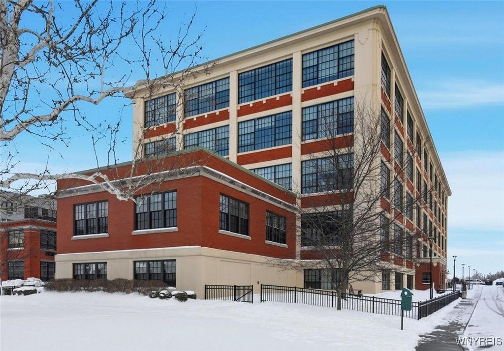 2917 Main Street 105, Buffalo, NY 14214