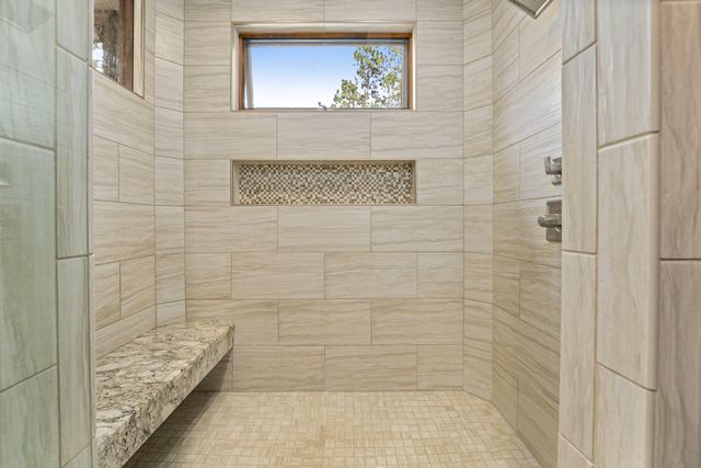 1126 NW Morgan Lane, Grants Pass, OR 97526