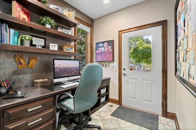 1126 NW Morgan Lane, Grants Pass, OR 97526