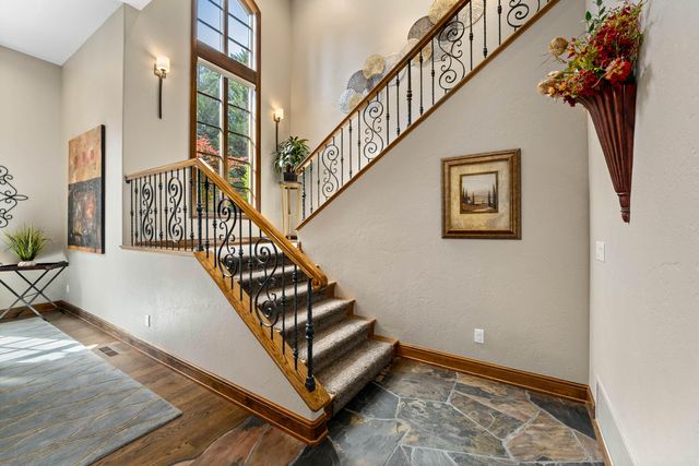 1126 NW Morgan Lane, Grants Pass, OR 97526
