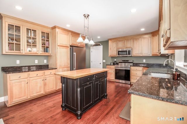 22 Big Bear Hill Road, New Milford, CT 06776