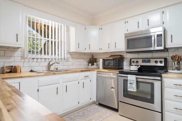 160 Cooper St Apt 11B, Hot Springs, AR 71913