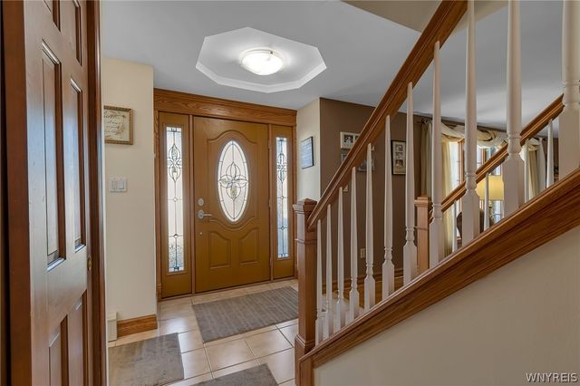 31 Carmelite Drive, West Seneca, NY 14224