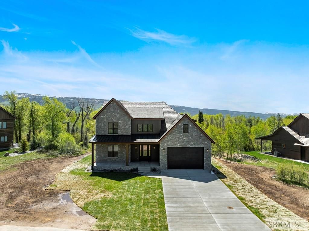 Image 5 of property listing at 1817 Telemark Trail, Driggs, ID 83422