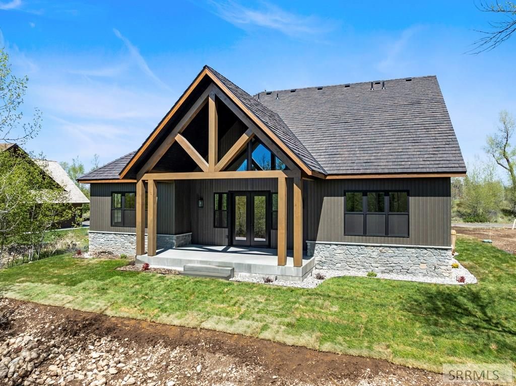 Image 7 of property listing at 1817 Telemark Trail, Driggs, ID 83422
