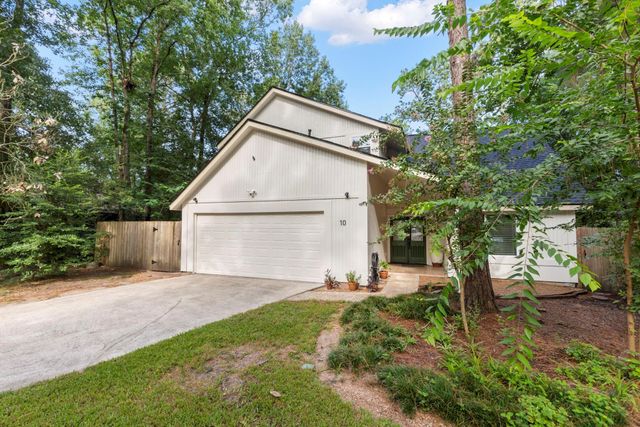 10 Glorybower Court, The Woodlands, TX 77380