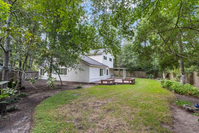 10 Glorybower Court, The Woodlands, TX 77380