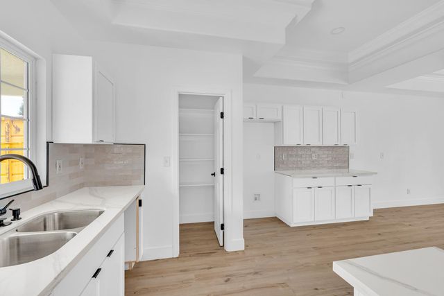 1887 Polson Avenue, Clovis, CA 93611