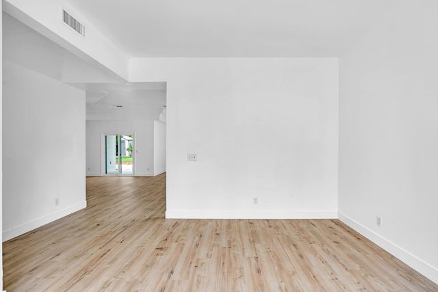 1887 Polson Avenue, Clovis, CA 93611