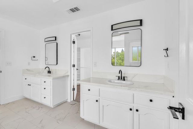 1887 Polson Avenue, Clovis, CA 93611
