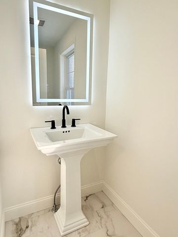 28 Forest Hill Dr., Rutland, MA 01543