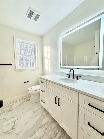 28 Forest Hill Dr., Rutland, MA 01543